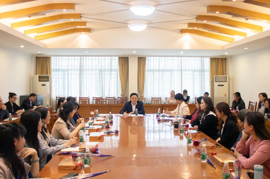 会议全景.jpg 会议全景.jpg